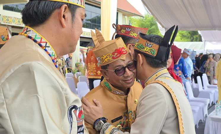 Hadiri Upacara Peringatan, Bupati Mura : Kota Palangka Raya Merupakan Barometer Pembangunan di Kalteng