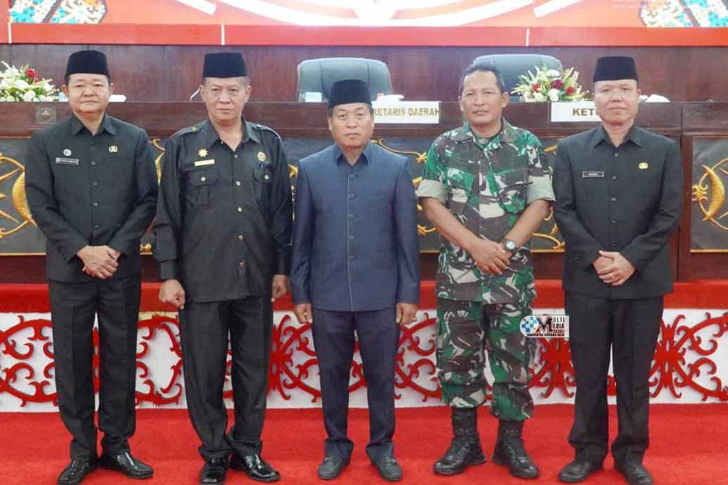 Rapur DPRD, Pemkab Mura Serahkan Rancangan Perubahan KUA-PPAS T.A. 2025