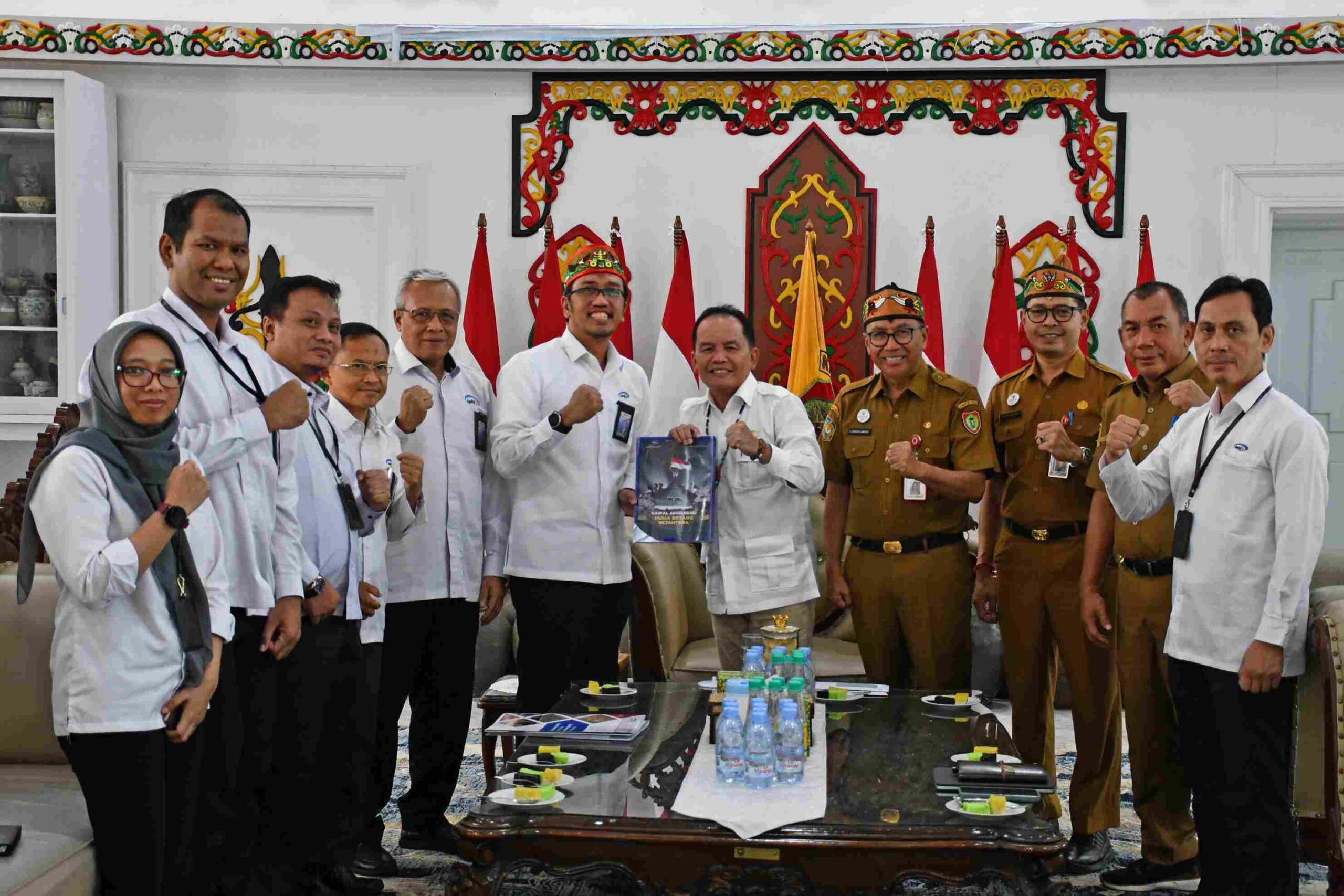 Gubernur Terima Laporan Eksekutif Semester I Tahun 2025 dan Policy Brief dari BPKP Kalteng