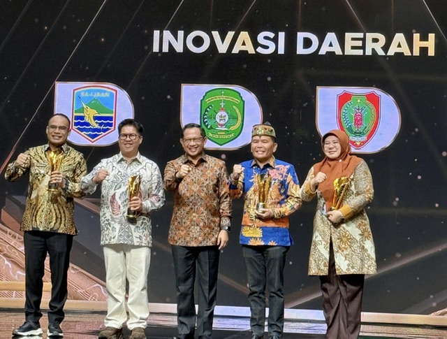Gubernur Kalteng Raih Penghargaan di Bidang Pendidikan pada Pemimpin Daerah Award 2025