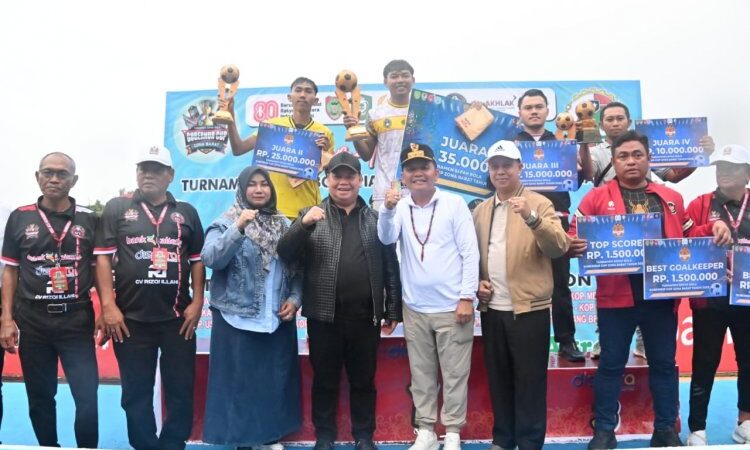 Gubernur Agustiar Sabran Resmi Tutup Turnamen Sepak Bola Gubernur Cup Zona Barat